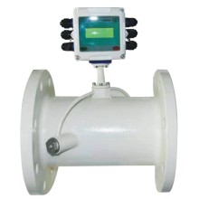 Ultrasonic Flowmeter Measuring Liquid Flow in Fully Pipe
