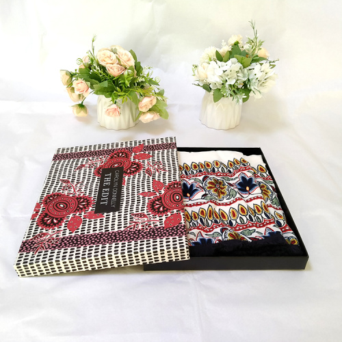 Anpassa tryckt Silk Scarf Present Box Luxury