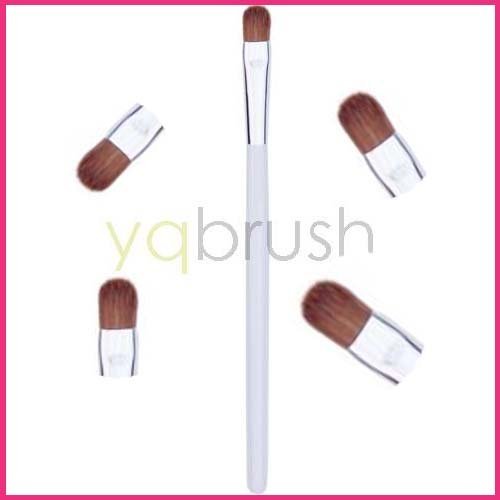 Foundation Brush and Concealer Brush 003 makeup