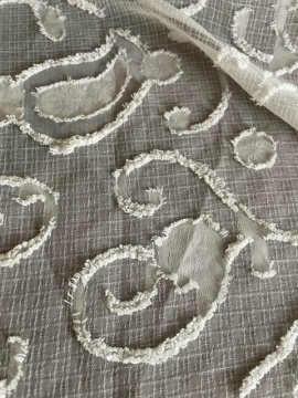 Nuovo design jacquard tagliato a capelli in poliestere per la camicia da donna in estate