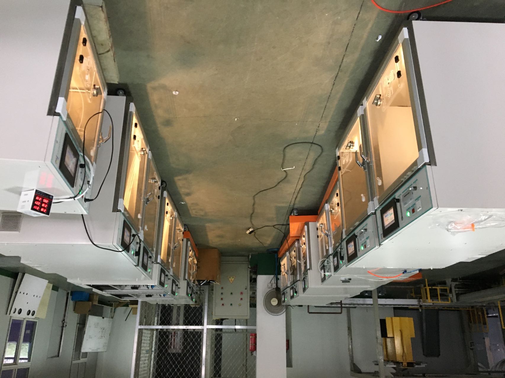 Animal Emergency Cage Dog Breeding Chamber