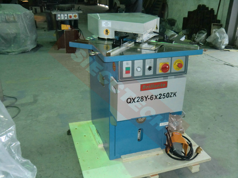 Hydraulic Metal Plate Angle Notching Machine Hydraulic Plate Shearing Machine