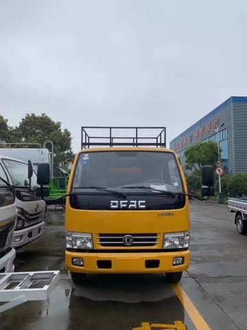 Dongfeng Telescopic high lifting platform truck