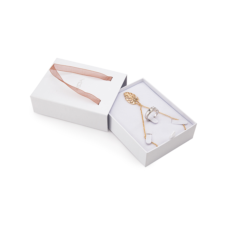 Jewelry Gift Box With Ribbon Handle 4