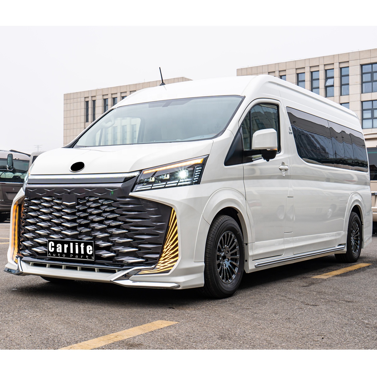 Ultra Racing Hiace Toyota Hiace 2018-2024 Facelift- 범퍼 및 조명 용 Ultra-luxury Car Body Kit ...