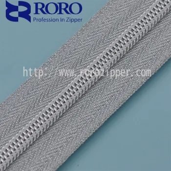 No.5 long chain nylon zipper