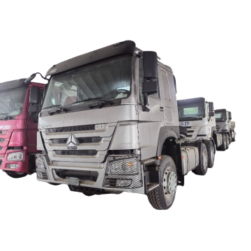 SINOTRUCK HOWO 10 WHEELS 6X4 400HP รถแทรกเตอร์รถแทรกเตอร์ - มาถึงหุ้นใหม่