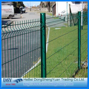 Green Curvy Welded Wire Mesh Fence