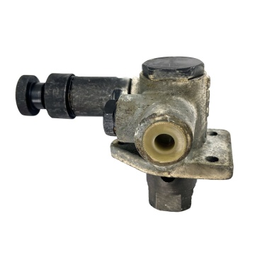 Det Tractor 37.1106094-01 Fuel Pump - Truck Body Parts & Truck Components