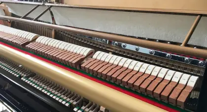 upright piano vs grand piano