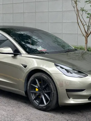 Euromaster True Gloss Metallic Film Aventurine Green with AX Film