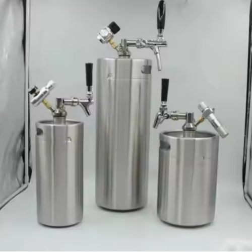 Robustes Bierfass aus Edelstahl für das Heimbrauen