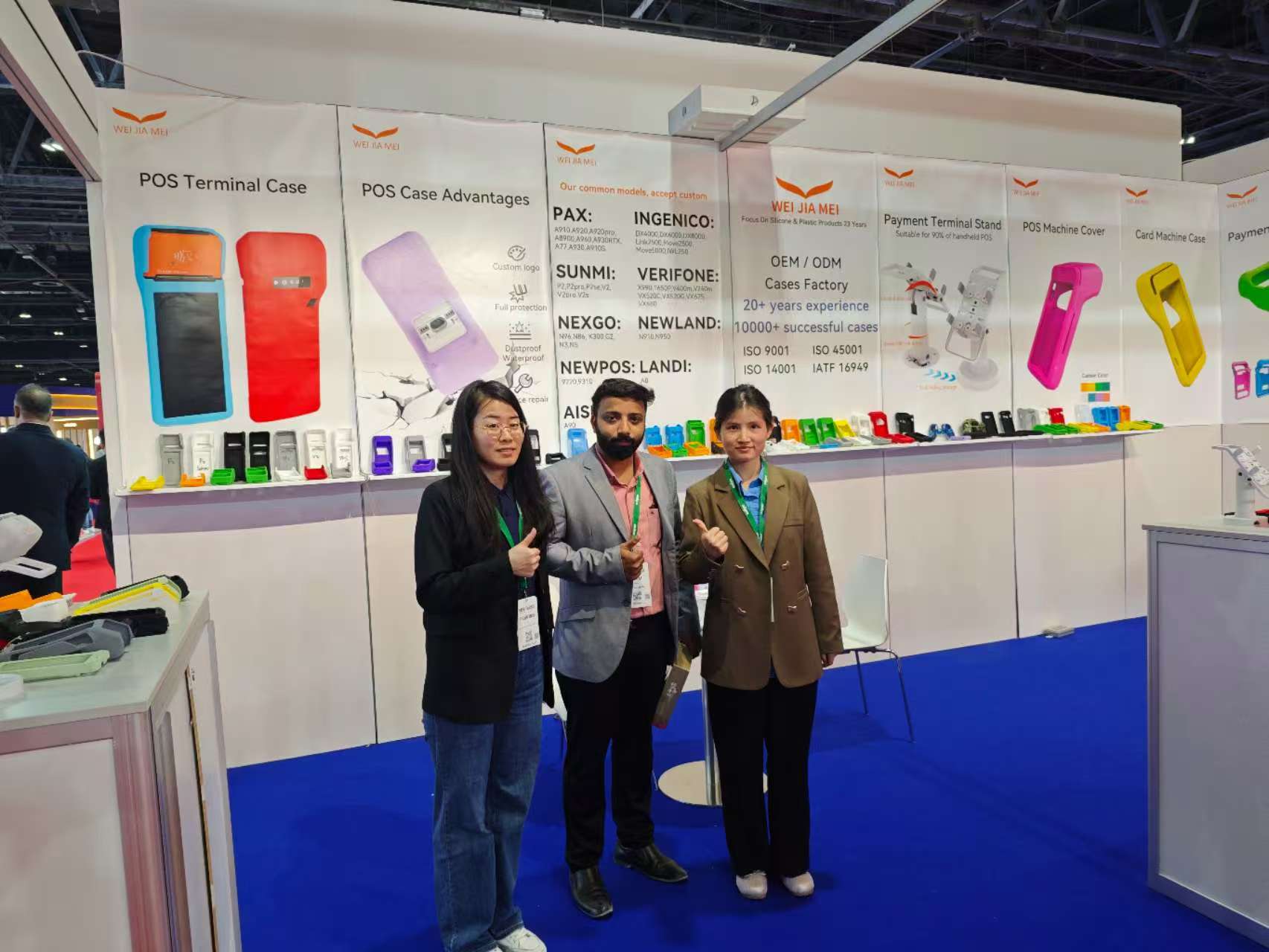 Group photo of customers and business WJM team