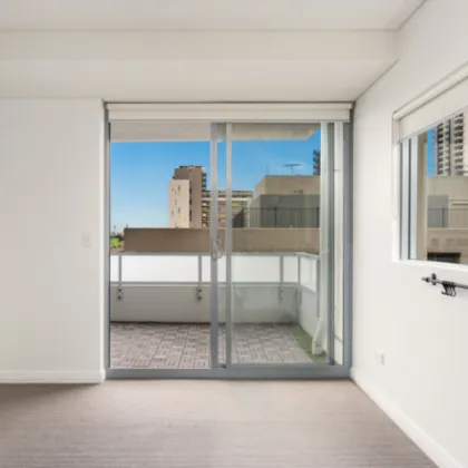 Lingyin Construction Materials Ltd  aluminium framed sliding glass door aluminum windows doors double glass