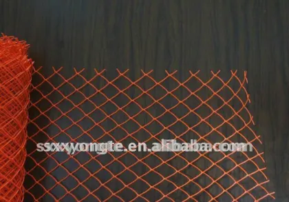 Plastic snow diamond fence