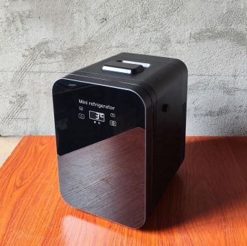 Compact 10L Milk Fridge for Coffee Machines