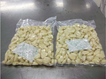 2019 fresh peeled garlic