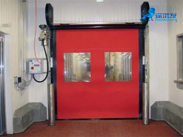 High speed self-recovery zipper door