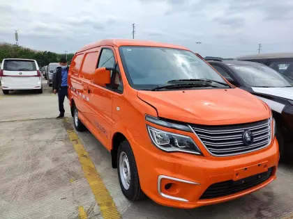 2024 Most Popular LHD Dongfeng Lingzhi EV Mini Truck - Electric Car Van with Lithium Battery