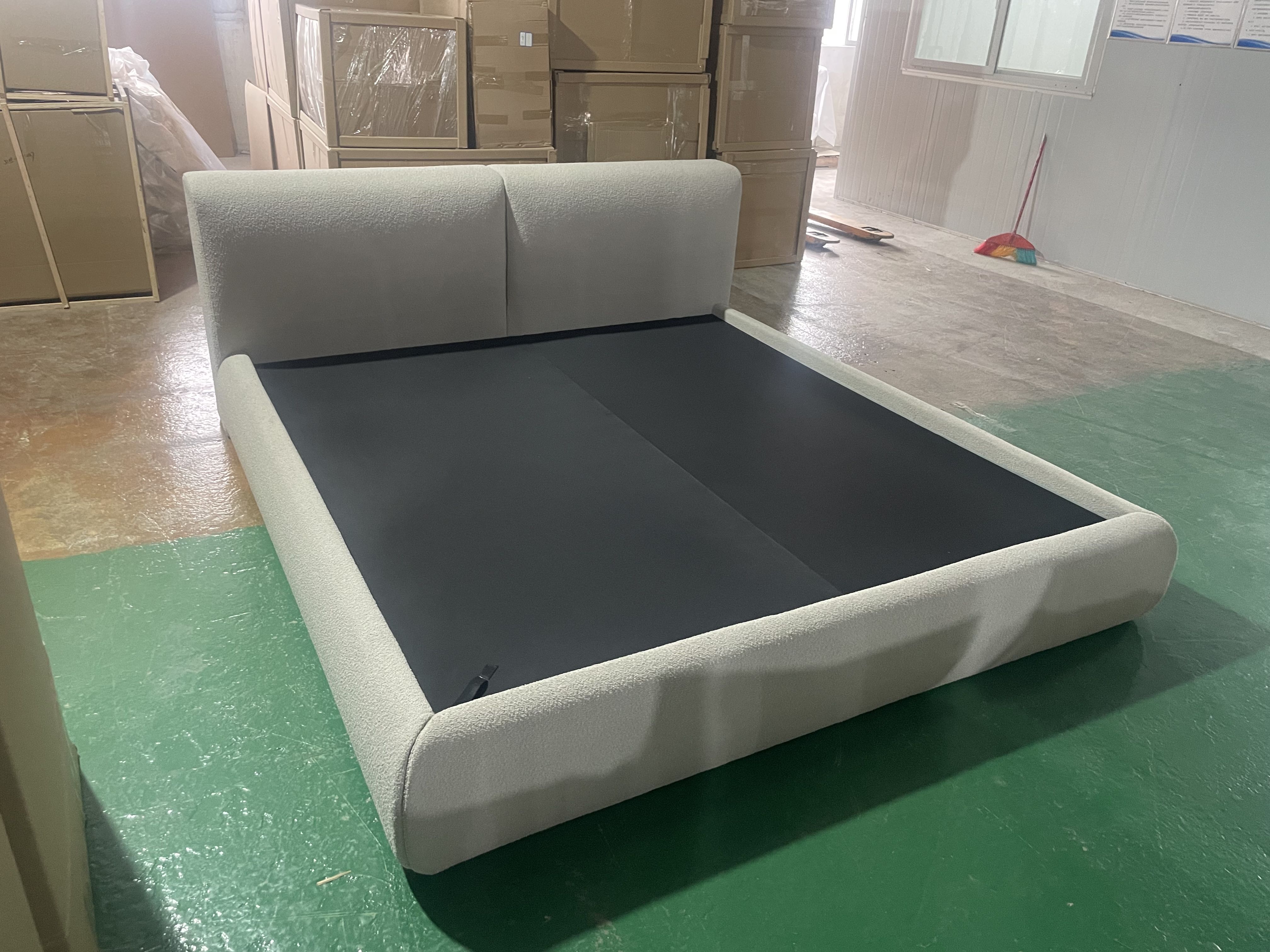 bed (3) bed (3)