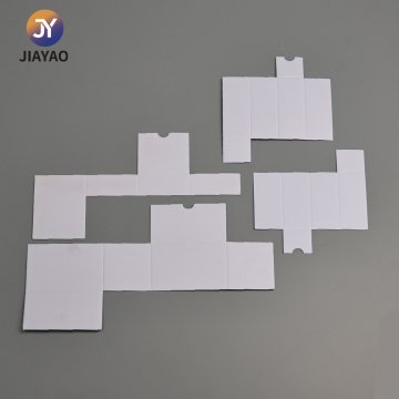 صندوق بريد مموج معبأ بخطوط عريضة