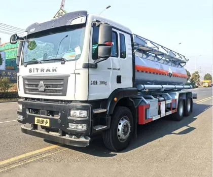 Sinotruk 6*4 Sulfuric Acid Hydrochloric Transport Vehicle