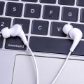 Grosir oem earphone kabel stereo bilateral baru
