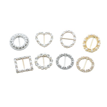 Sparkling Metal Rhinestone Pearl Belt Buckle with Adjustable Diamond Clasps for T-Shirt and Garment Accessories