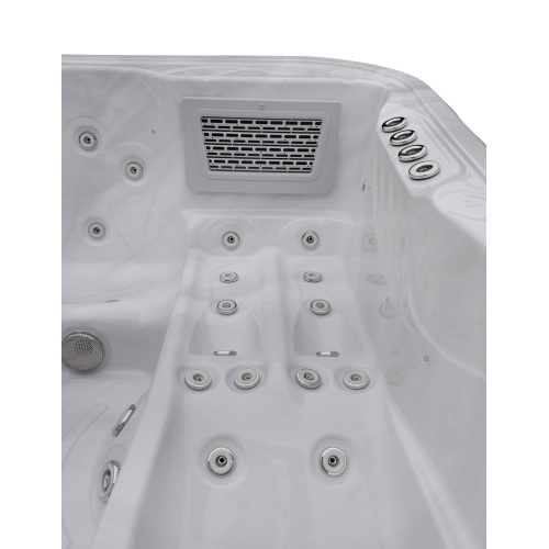 6-Person Acrylic Outdoor spa