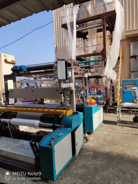 מכונת ניפוח סרטי פלסטיק 3 שכבות