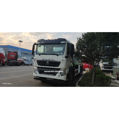 Nouveau camion citerne d&#39;eau de construction HOWO 6X4 25000liters