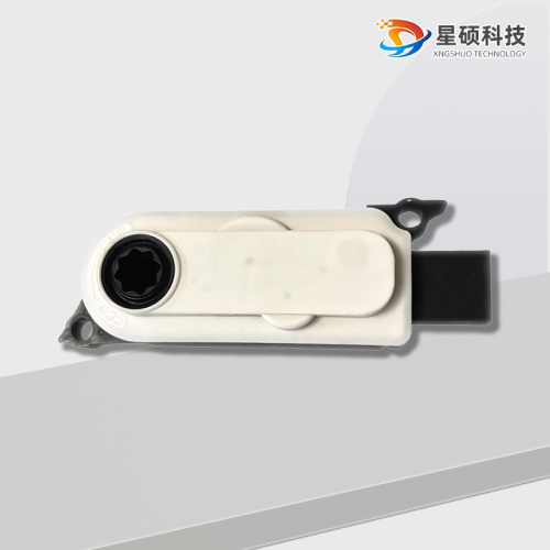 Động cơ dẫn động lưới tản nhiệt hybrid của Toyota Camry