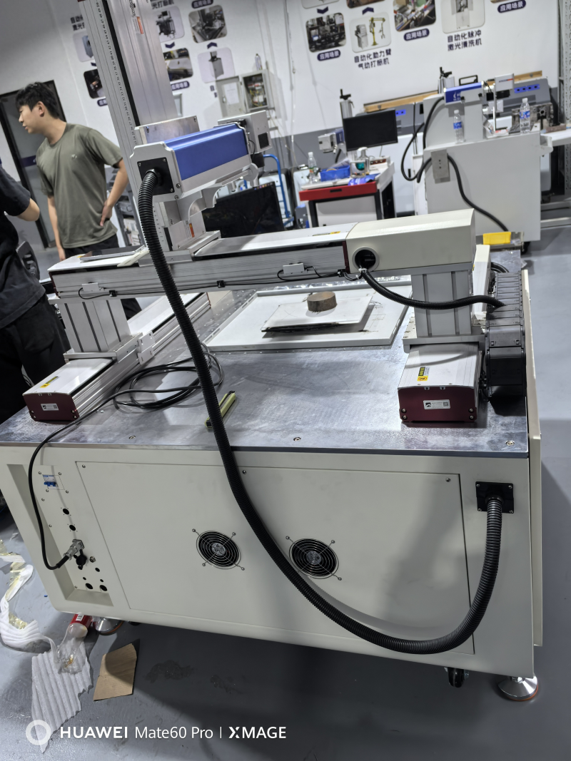 custom-built 600×600mm large-format flatbed laser cleaning machine
