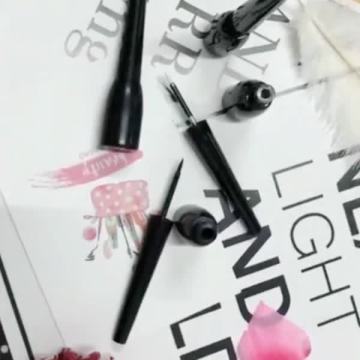 Best-Selling 4-Color Quick-Drying Waterproof Liquid Eyeliner Set Without Logo