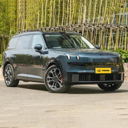 Lynk & Co 900 2025 2.0T Ultra