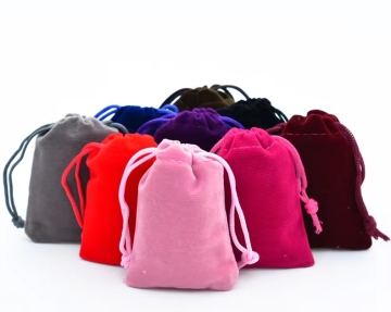 Custom Velvet Drawstring Bags
