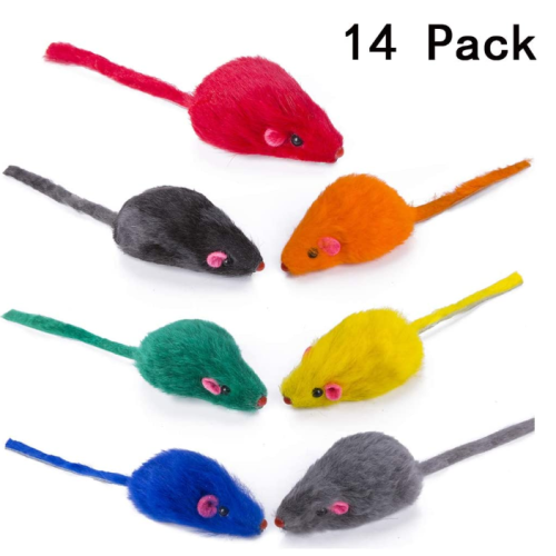 Juguete de ratones de plumas para gatos.