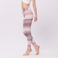 Spandex yang nyaman Funky Fitness Stripe Women Yoga Legging