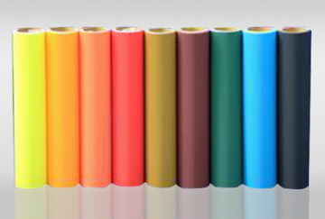 Warna kain reflektif