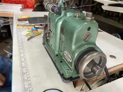 Popular American Brand Merrow MG-3D 3 Thread Shoulder Badge Machine