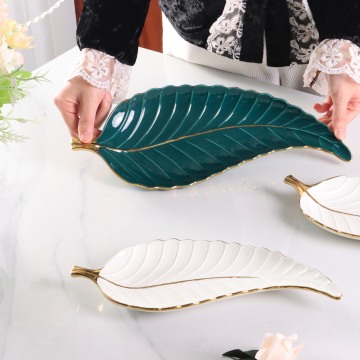 Gold Ceramic Leaf-Shaped Dinner Plates - Decorative Gold Plated Tableware