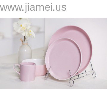 The Porcelain dinnerware for circle deluxe designs