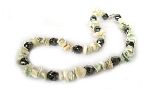 Collar Hematite Pearl-Shell