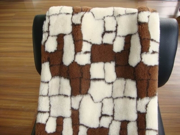 wool under   blanket