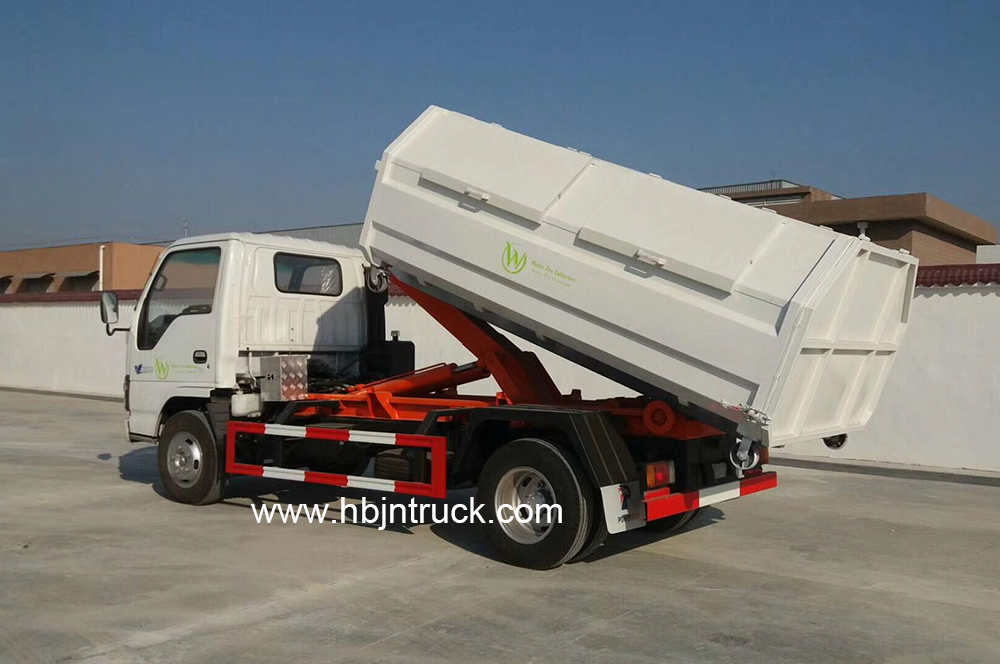 Isuzu roll off truck