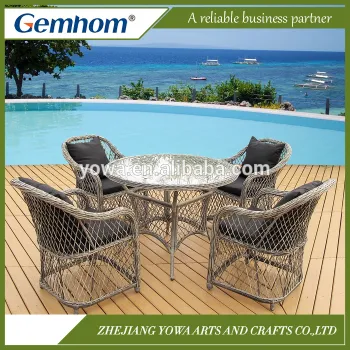 Gemhom 110cm Round 4 Seater Round Wicker Dining Set