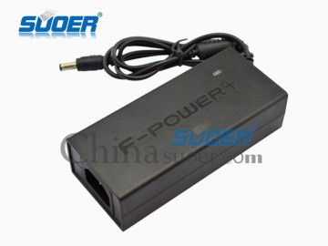Suoer nieuwe Universal Power Adapter 12v 5a Goede kwaliteit Universal Power Adapter