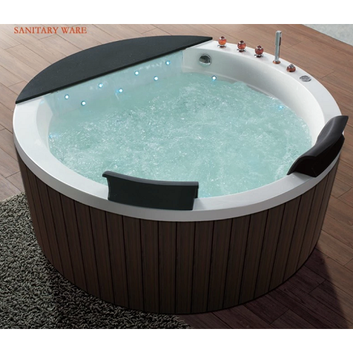 China Round Freestanding Bathtub Acrylic Soaking Function Factory