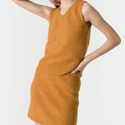 Women's Cashmere Knitted Sleeveless Vest & Skirt Set - Short Skirt and Sweater Chic Spring/Summer Look