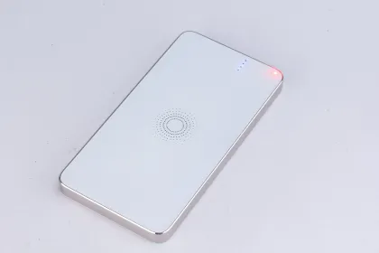 Remax Multifunction Power Bank Wireless Charger